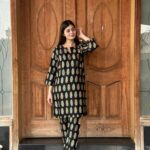2 PCs Women's Black Stitched Printed Arabic Lawn Suit Shirt And Trouser