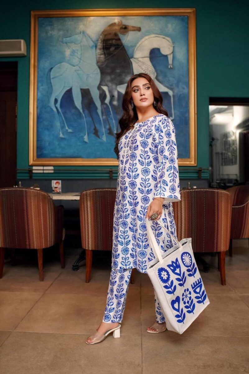 3 Pcs Women's Linen Stitched Block Printed Suit